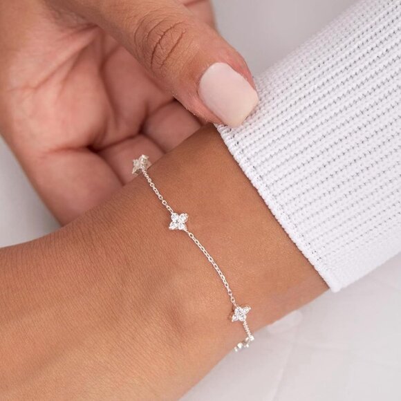 Sterling Silver Round Clover Link Chain Ring Bracelet Hand Chain for Women - Picture 5 of 7